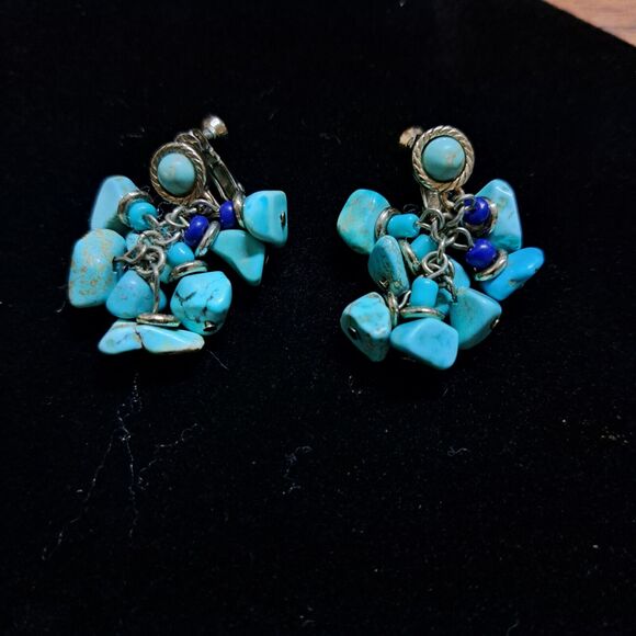 Vintage dangle multi nugget turquoise dyed howlite stones screw back earrings - Picture 1 of 5